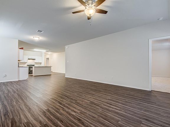 4th image of 512 Agave Flats Dr