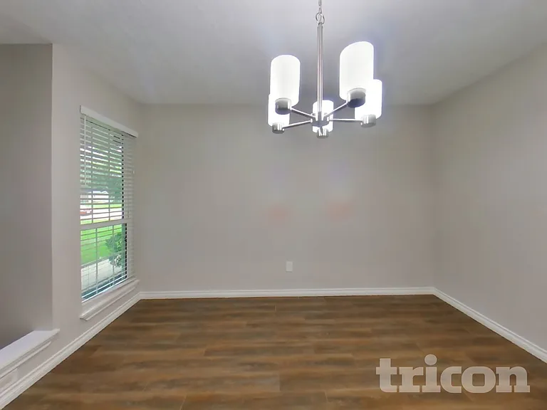 15614 Fox Springs Dr — Photo 5