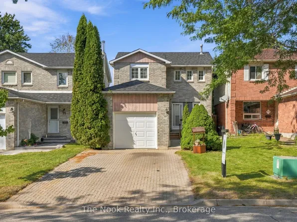27 Field Cres, Ajax, ON L1Z 1B3