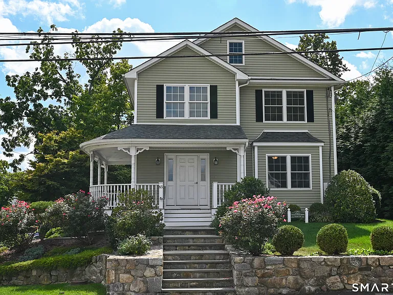 65 East Ave — Photo 1