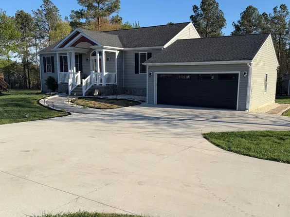 271 Pleasant Ridge Dr, Madison Heights, VA 24572