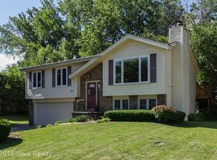 3300 Maple St, West Des Moines, IA 50265
