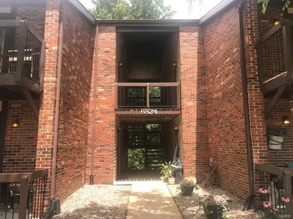 6824 Cottage Grove Ln #10, Saint Louis, MO 63129