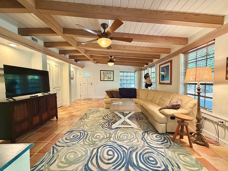 111 N Bay Harbor Dr — Photo 19