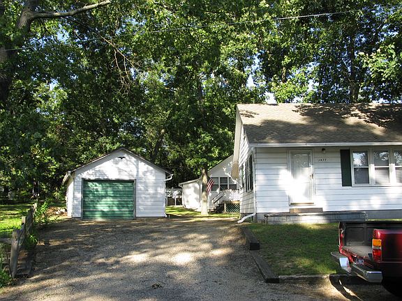 Westside-lakeface,garage