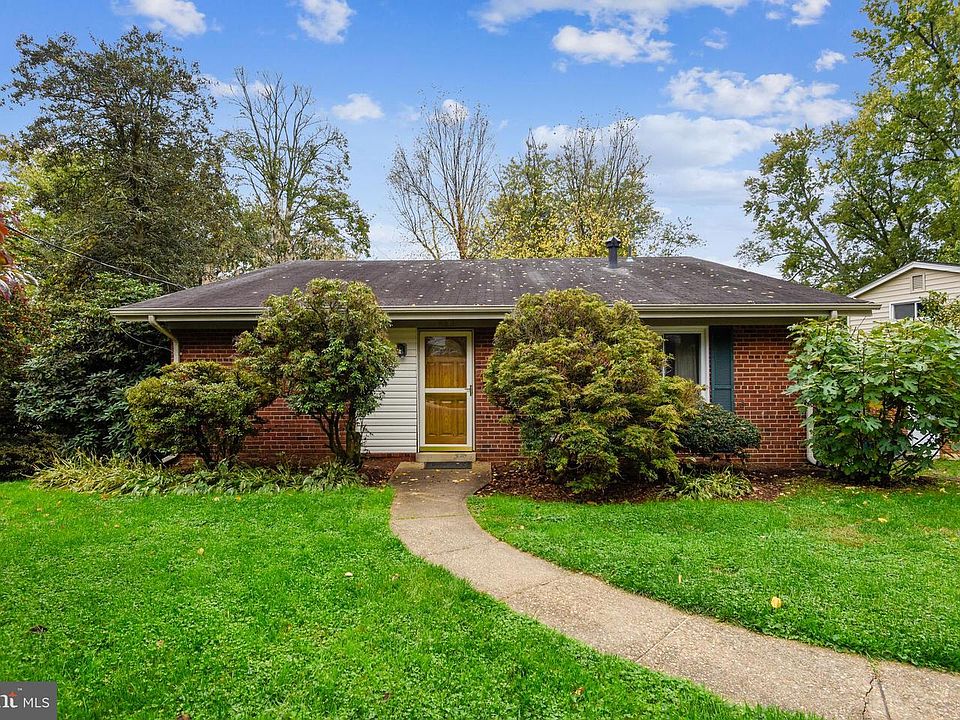 1st image of 10317 Forest Ave