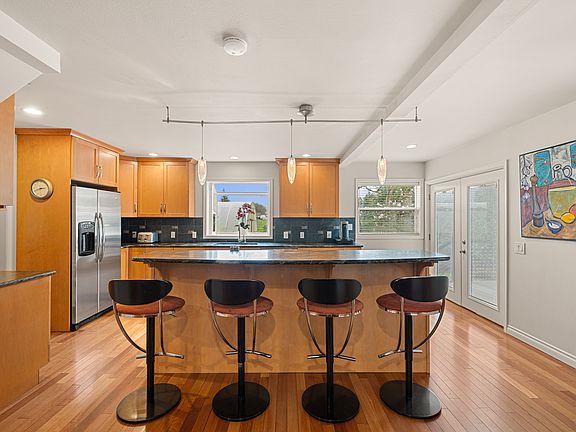 4th image of 13330 Pulver Rd