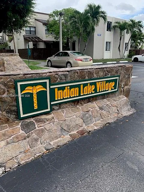 Building Photo - 10231 W Fontainebleau Blvd #202