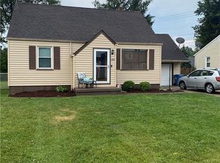 196 Omar St, Struthers, OH 44471