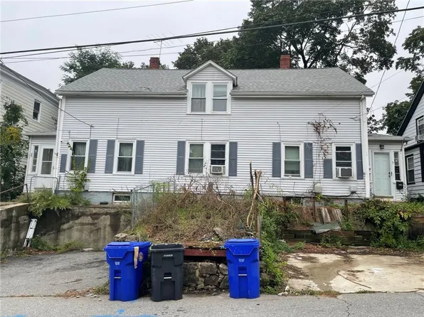 5 Greystone Ave, North Providence, RI 02911