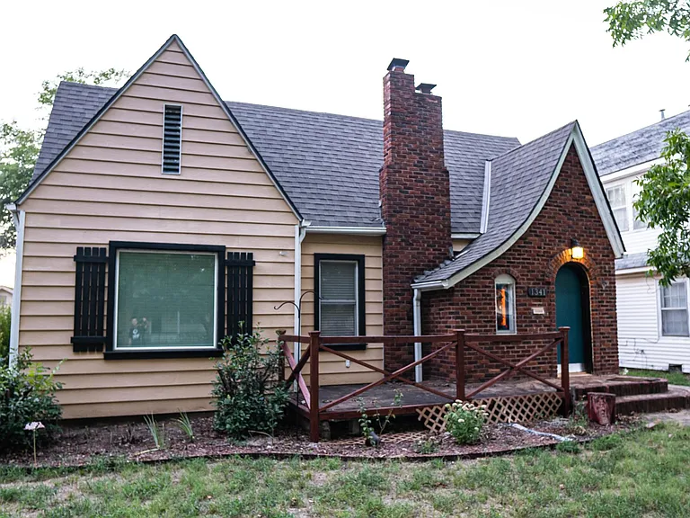 1341 S Keeler Ave — Photo 1