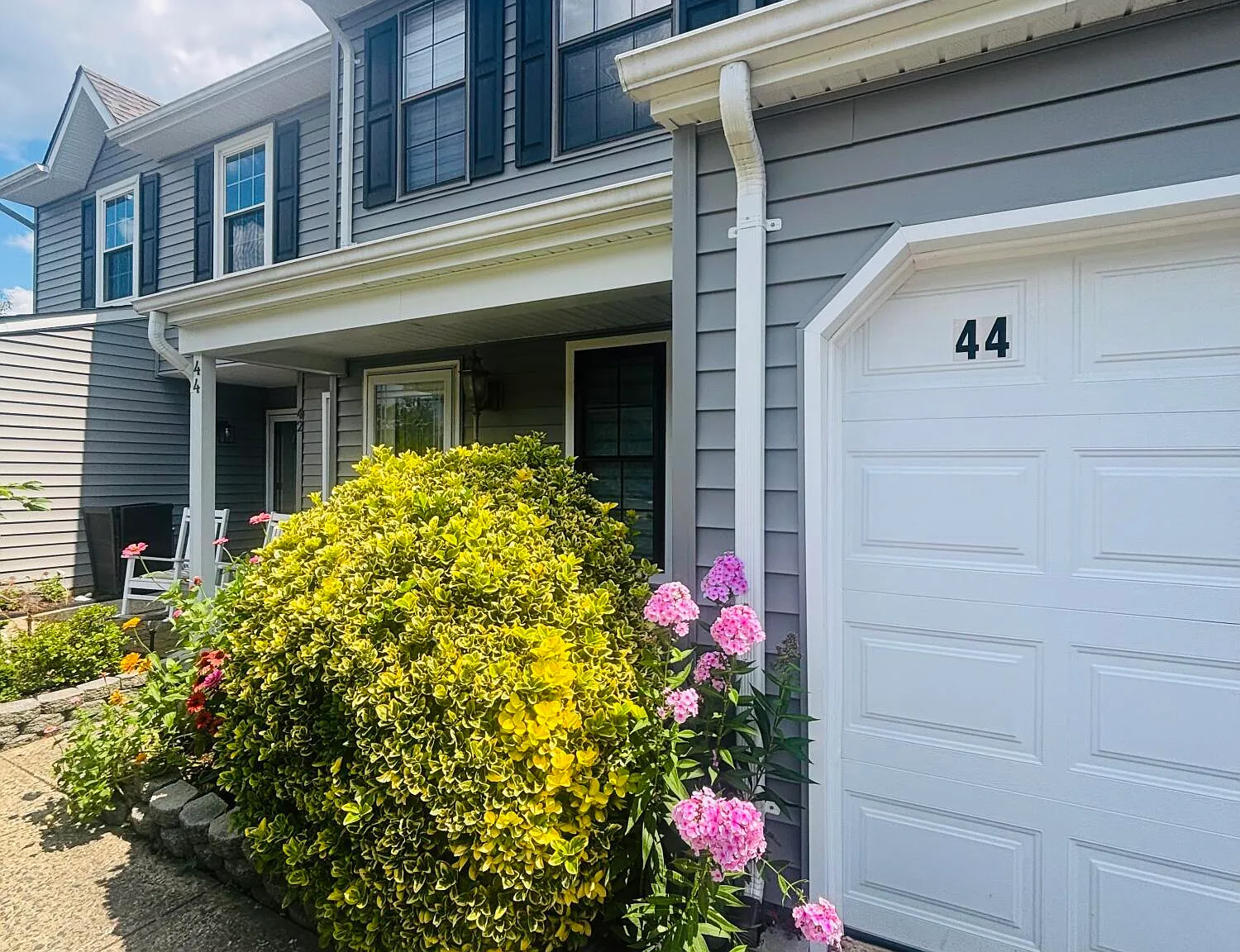 3 bed, 2.5 bath, 1504 sqft, $3,500 — Photo 4