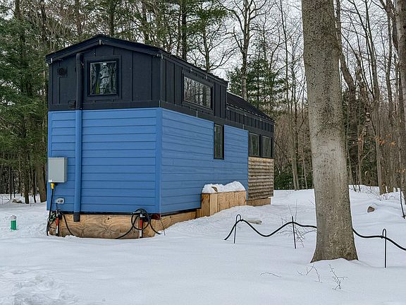 2nd image of 123 Harvey Rd