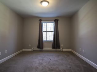 14 Macdougal St, Kittery, ME 03904