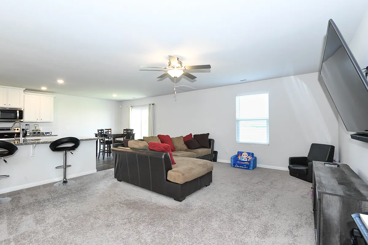 Building Photo - 3 Hazelburn Ct