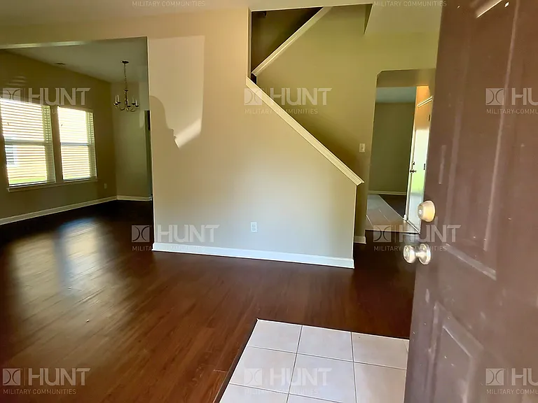 5996 Elrod Loop — Photo 2