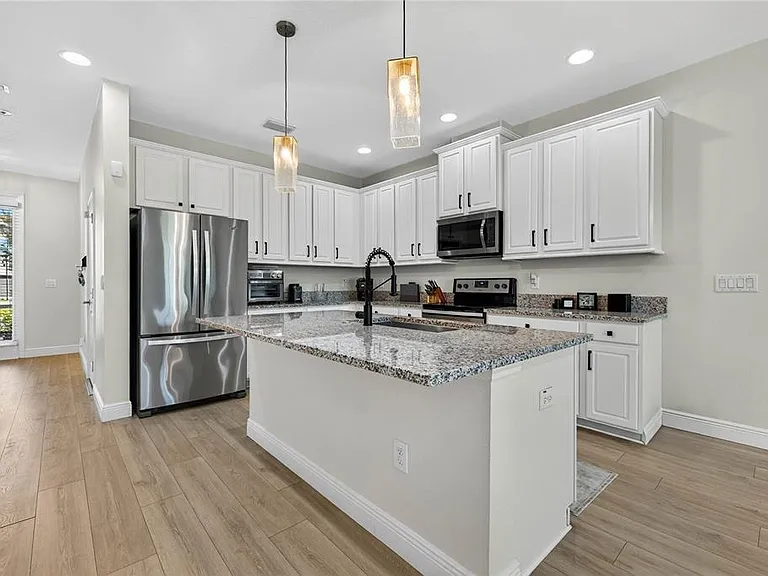 8128 Muddy Pines Pl — Photo 9