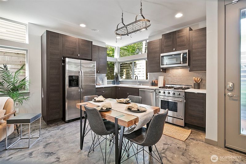 3rd image of 310 21st Avenue #A