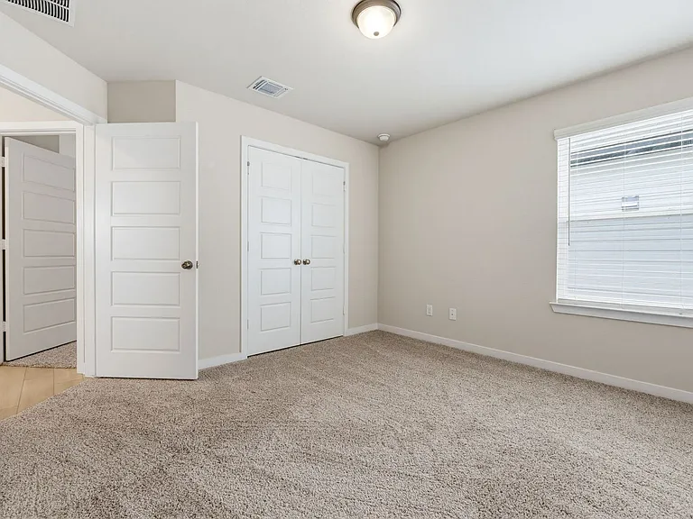 7828 Krenek Tap Dr — Photo 14