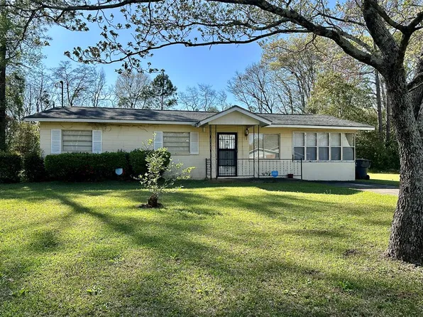 2004 Roney St, Americus, GA 31719