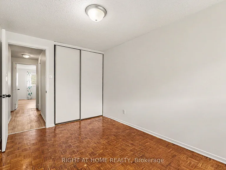 980 Gulf Pl #207 — Photo 22