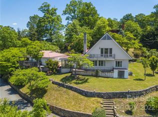 71 Reservoir Dr, Waynesville, NC 28786