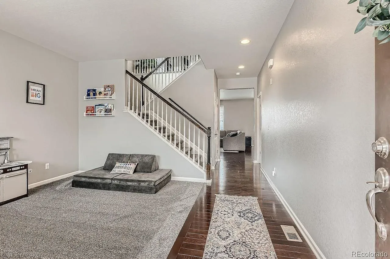 4 bed, 3236 sqft, $3,300 — Photo 1