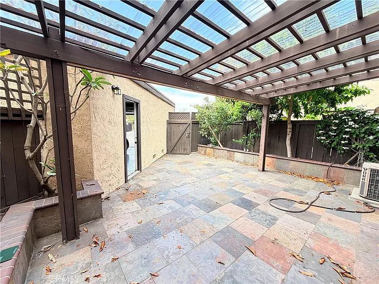 14846 Brownstone Ln — Photo 10