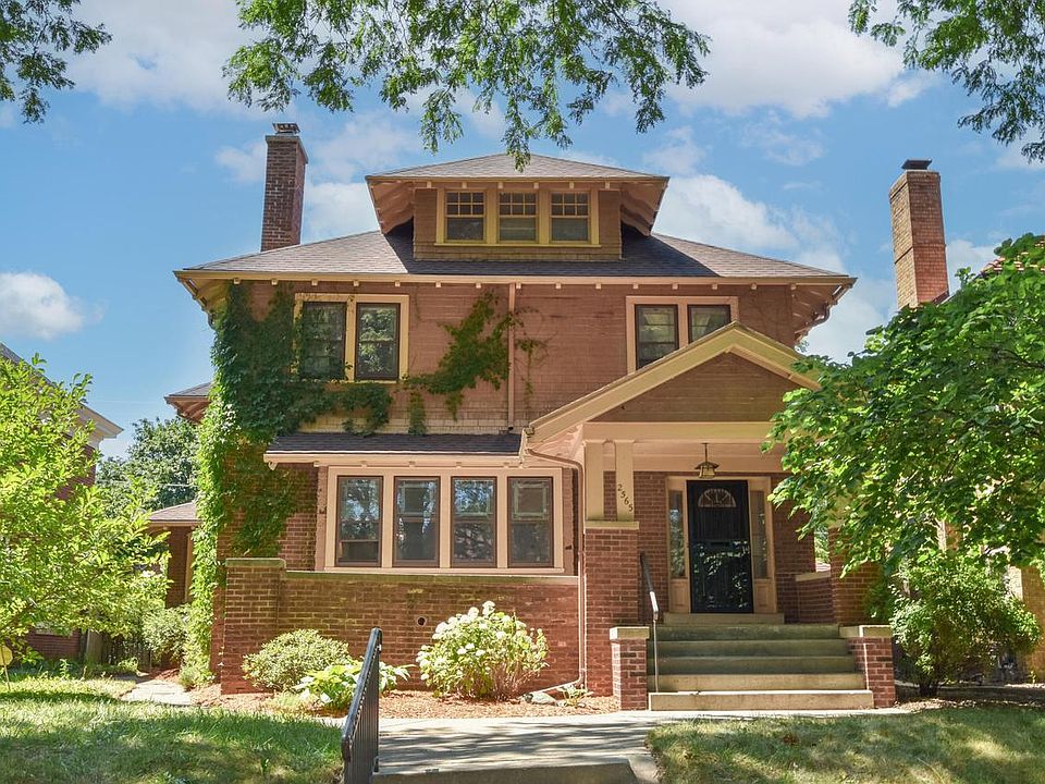 1st image of 2565 N Grant BOULEVARD