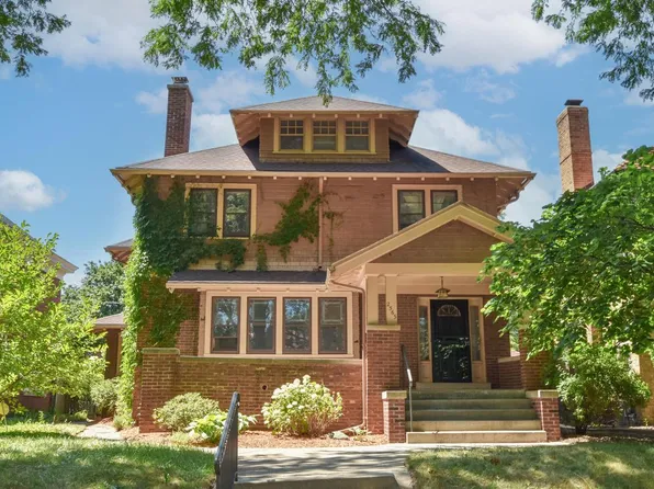 2565 N Grant BOULEVARD, Milwaukee, WI 53210