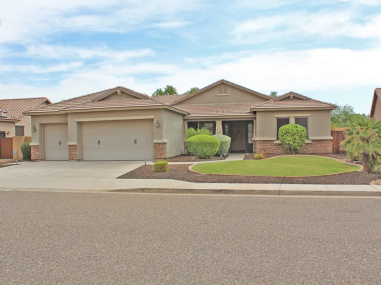 25413 N 55th Ln — Photo 1