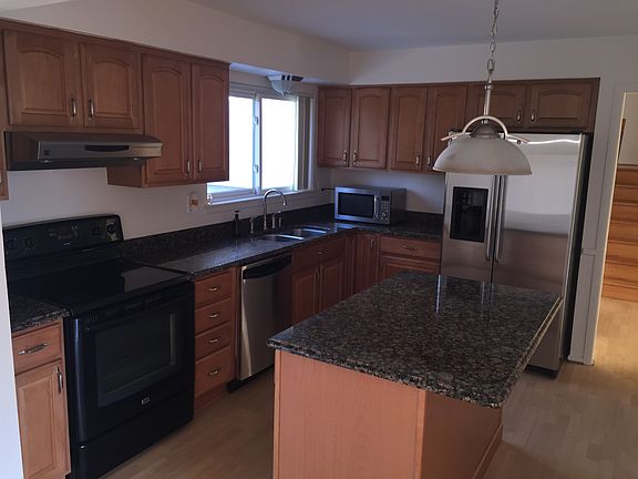 4th image of 19830 Cherry Hill Ln