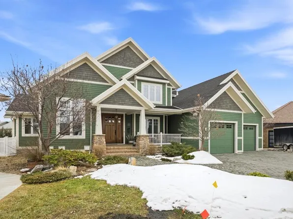31 S Ashley Close, Red Deer, AB T4R 2X3
