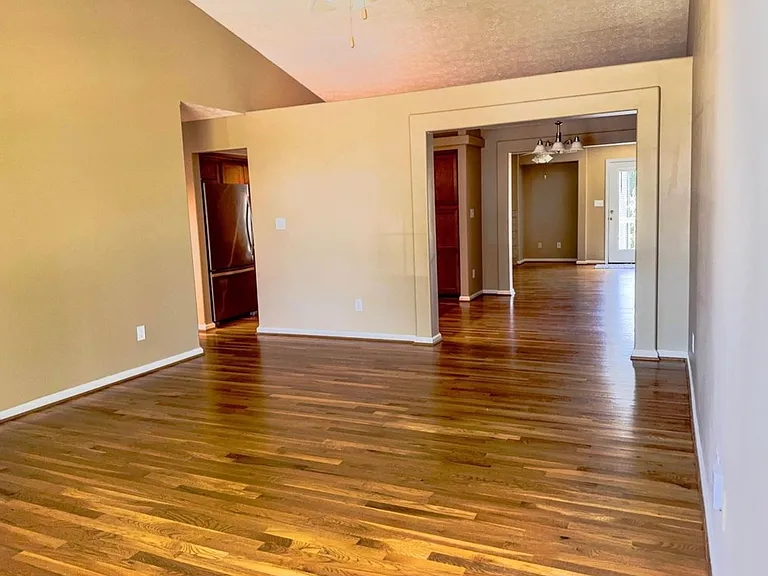 2509 Sun Seeker Ct — Photo 5