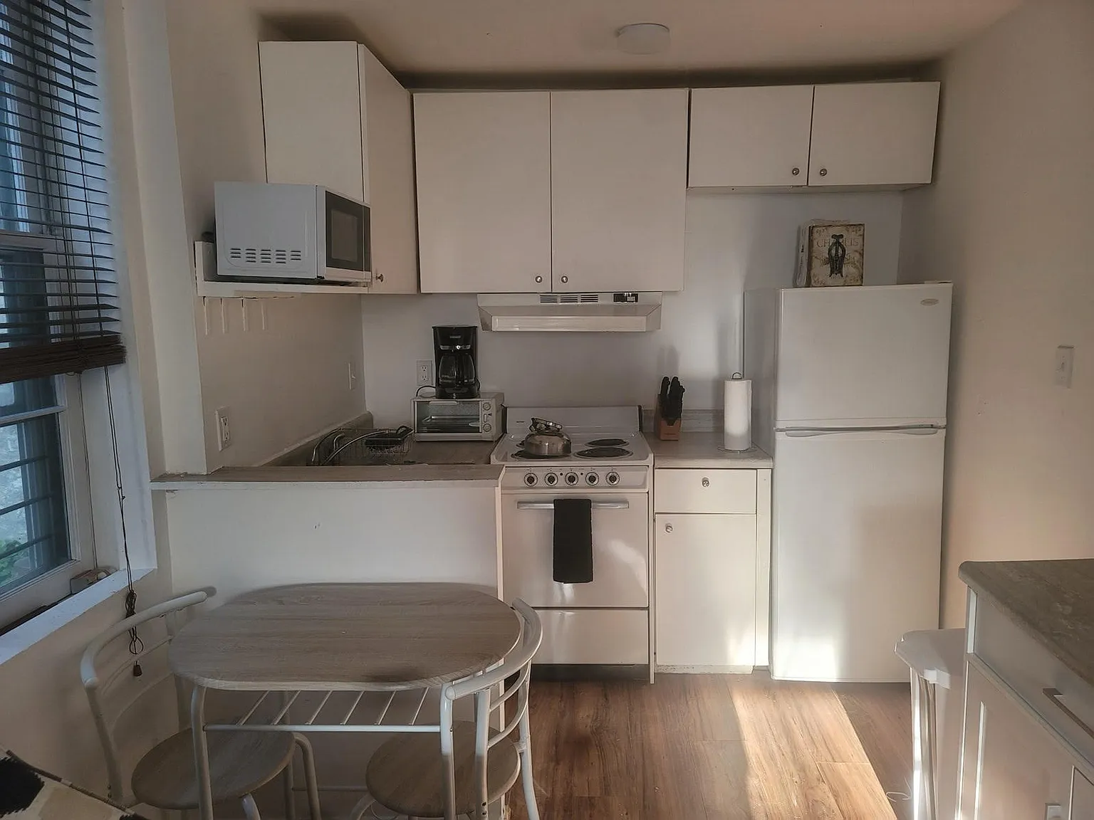 1901 E Lombard St — Photo 2