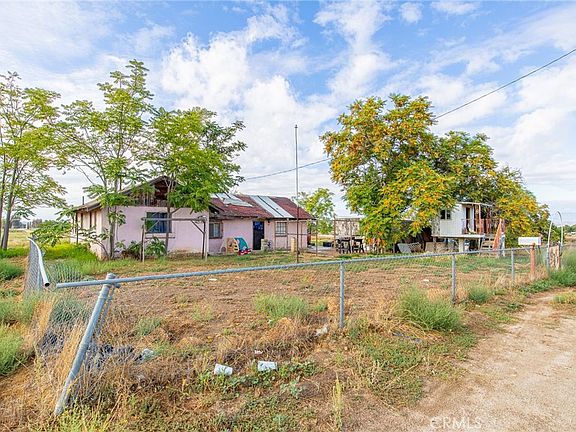 5th image of 23489 Mapes Rd