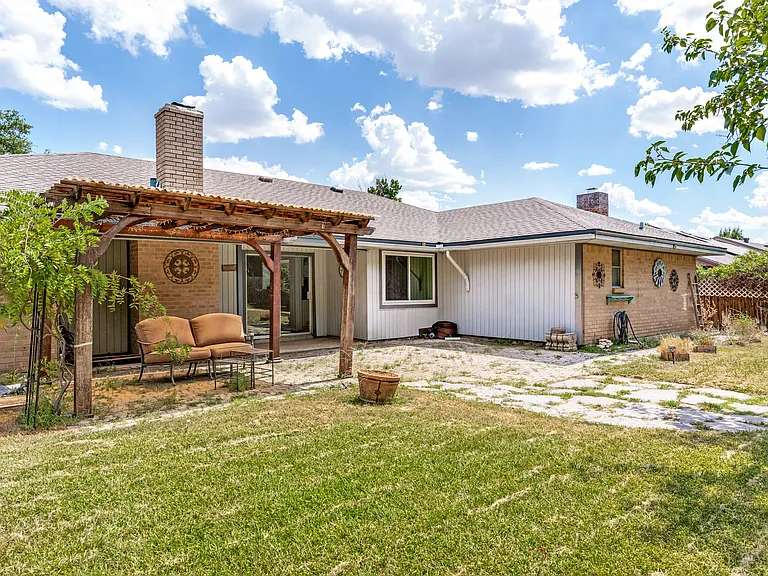 6737 Fair Meadows Dr — Photo 21
