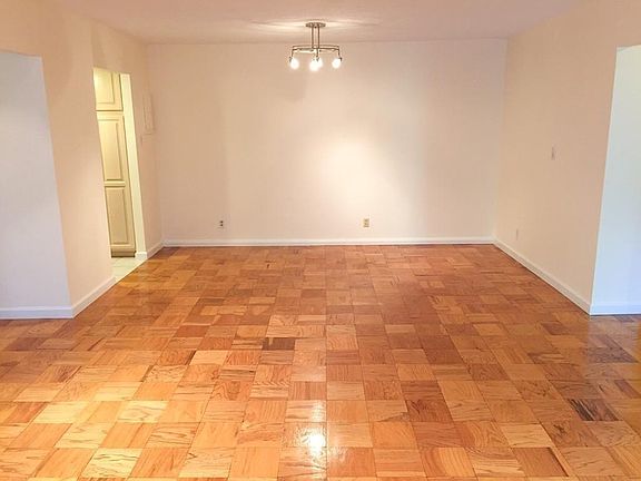 3rd image of 99 Pond Ave APT 219
