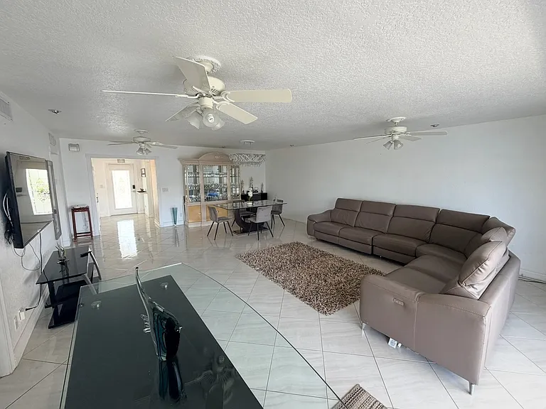 440 Paradise Isle Blvd #409 — Photo 9