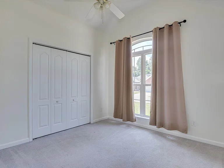 610 Butler Springs Cir — Photo 32