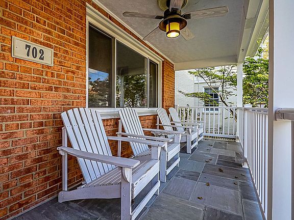 2nd image of 702 Braxton Pl