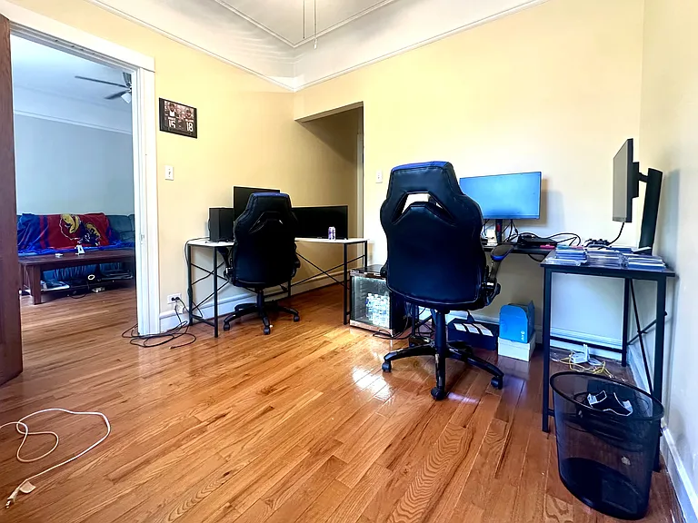 1433 W Foster Ave — Photo 15