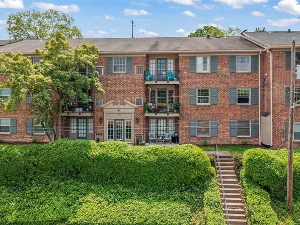 1060 Chatham Park Dr APT J, Pittsburgh, PA 15216