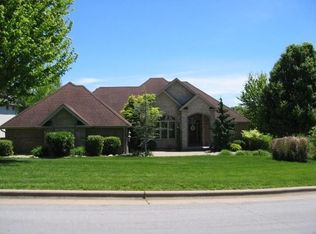 3130 W Remington Ct, Springfield, MO 65810