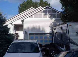 19096 Barrington Ave, Sandy, OR 97055