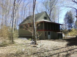 106 Cardinal Ln, Dexter, ME 04930