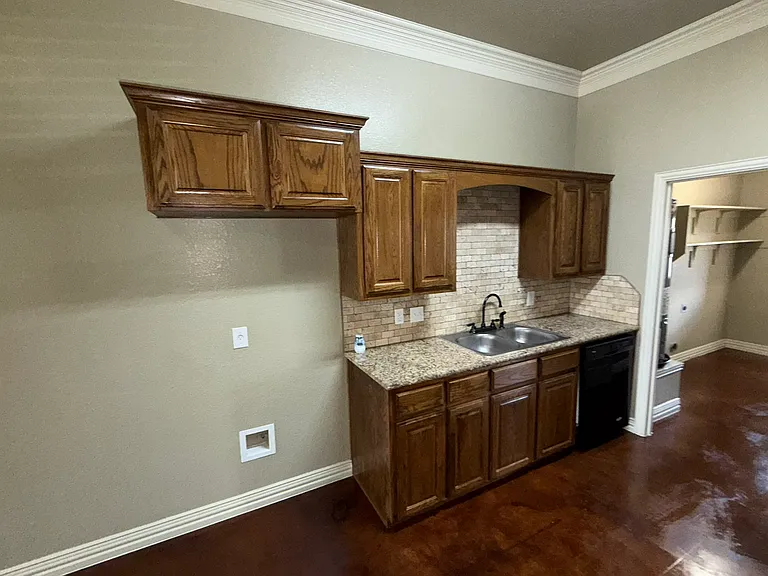 708 Ferrara Cir #A — Photo 3