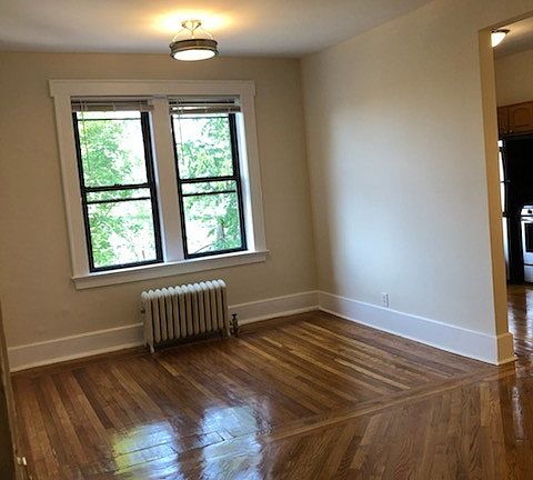 5th image of 74 Montague Pl APT 1