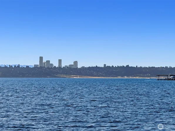 4045 W Mercer Way, Mercer Island, WA 98040