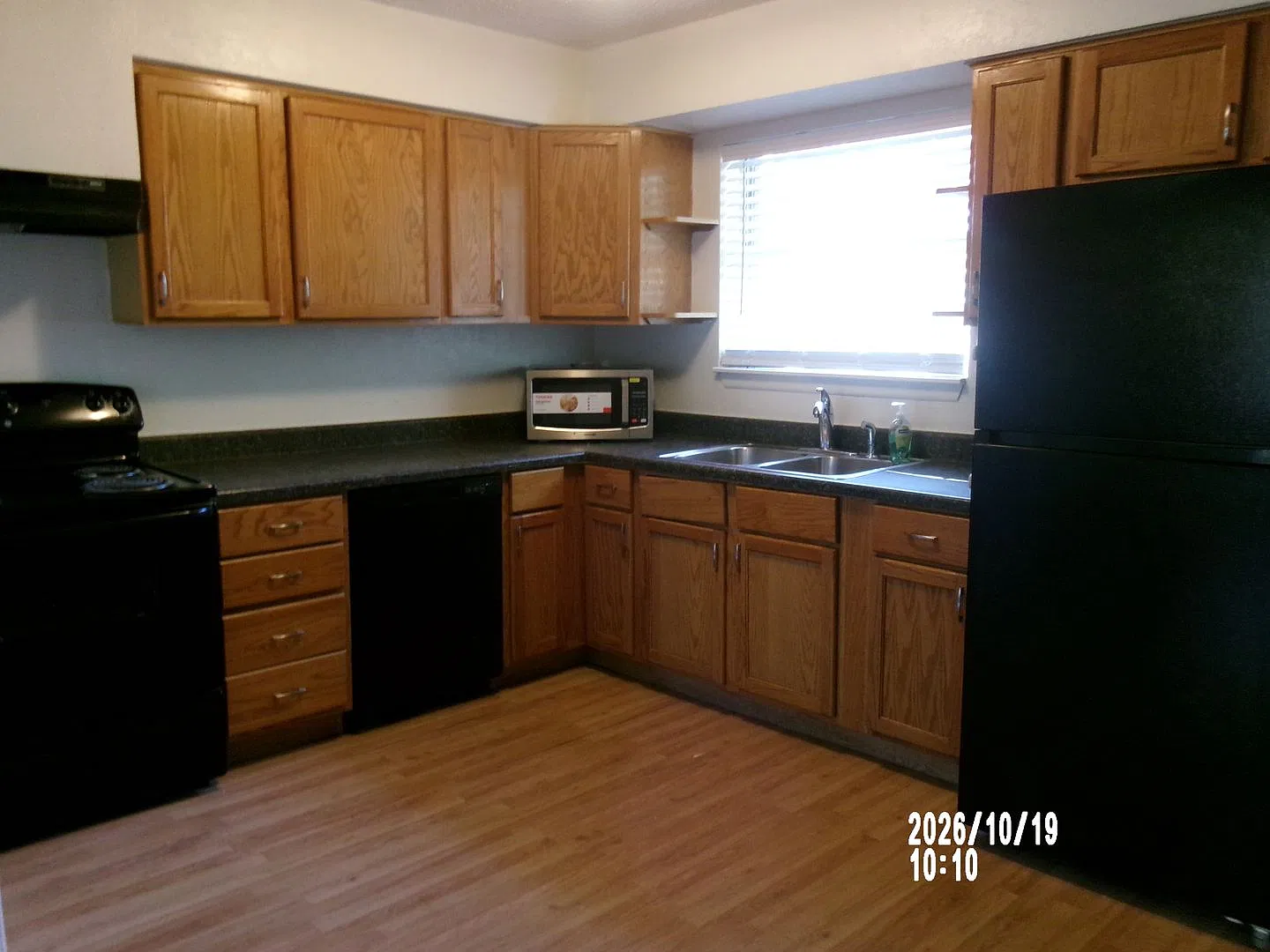 Charming 3-Bedroom Home in Western Hills! — Photo 4
